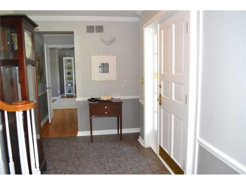 6337 Hythe Road Indianapolis, IN 46220 - Photo 2 of 24 Gallery Image 2