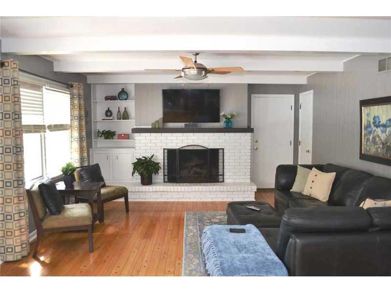 6337 Hythe Road Indianapolis, IN 46220 - Photo 8 of 24 Gallery Image 8