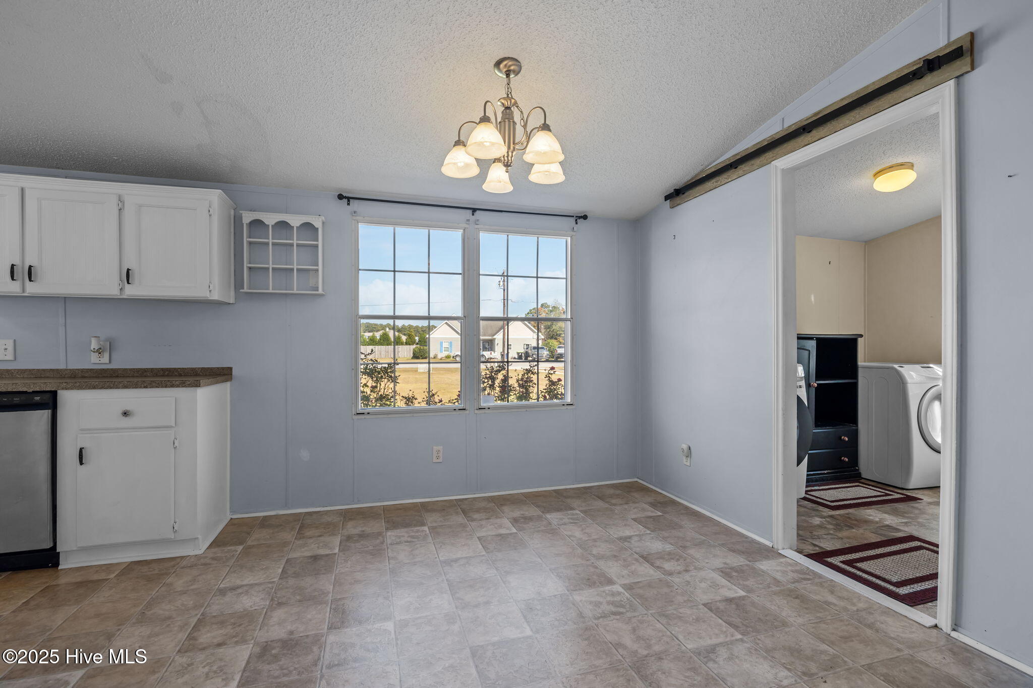 758 Wetherington Landing Road Stella, NC 28582 - Photo 16 of 49 Dining area