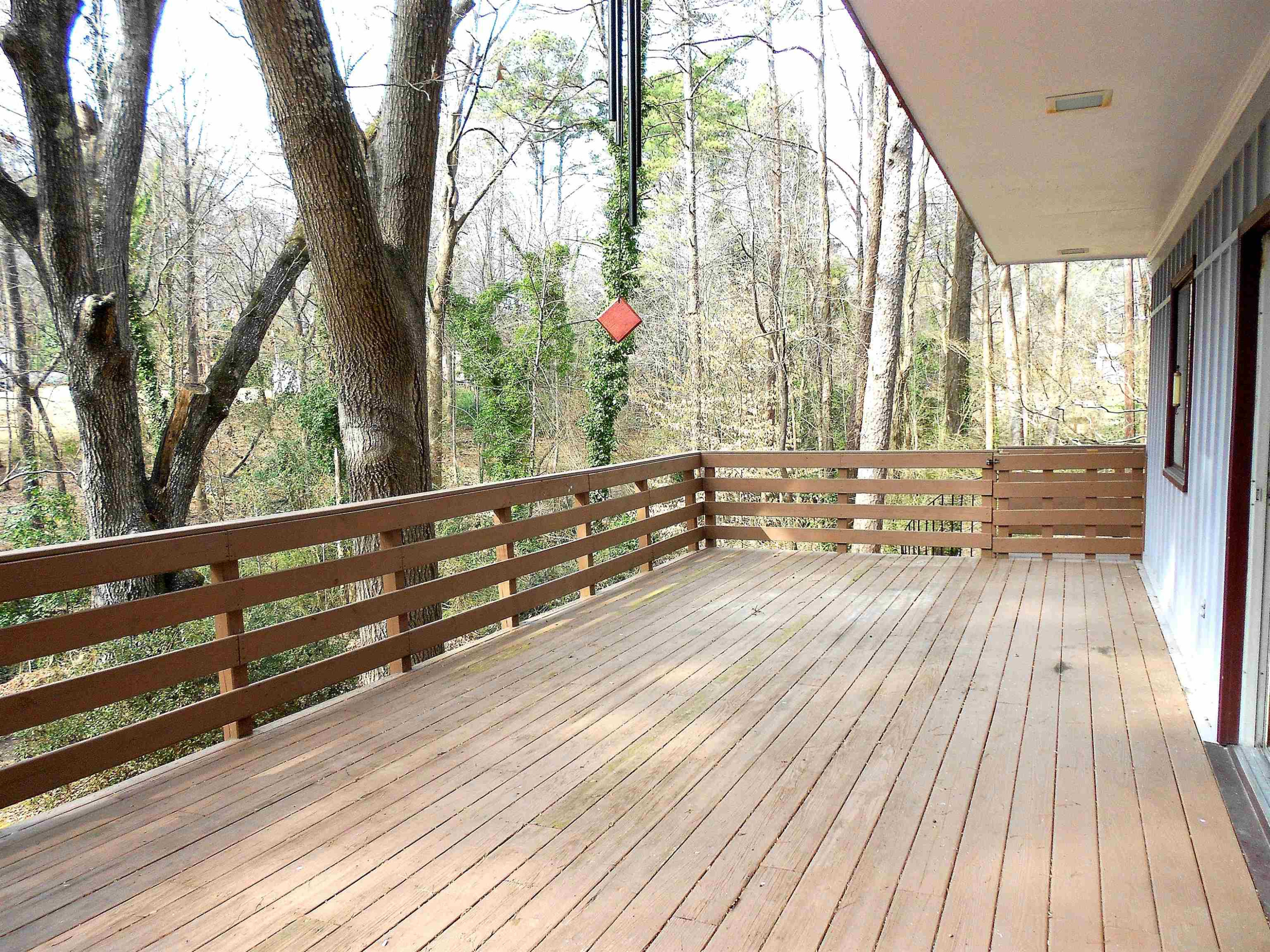 5805 Contour Drive Raleigh, NC 27612 - Photo 14 of 49 Rear deck