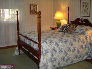 244 Pepper Road Huntingdon Valley, PA 19006 - Photo 5 of 6