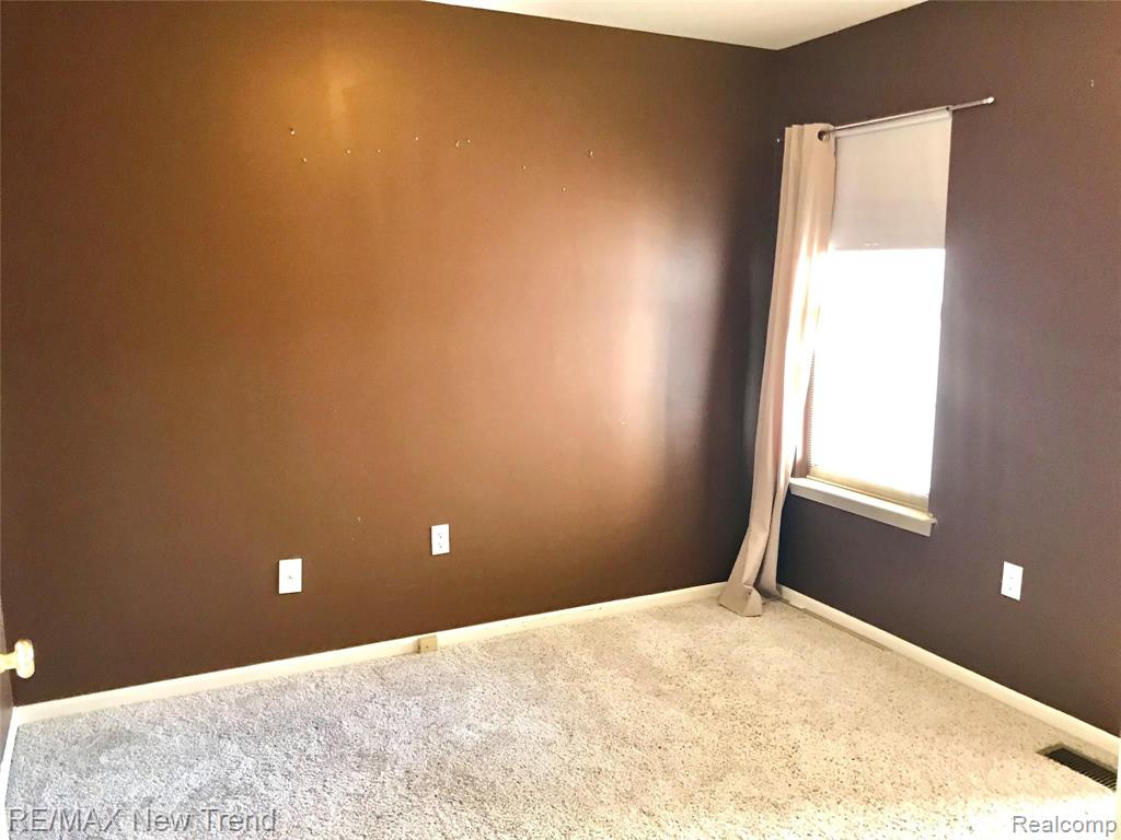 727 Cherry Orchard Road Canton, MI 48188 - Photo 13 of 22