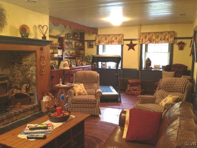 4791 Hillside Road Northampton, PA 18067 - Photo 12 of 32 Gallery Image 12