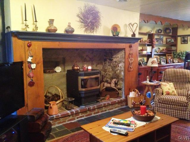 4791 Hillside Road Northampton, PA 18067 - Photo 13 of 32 Gallery Image 13