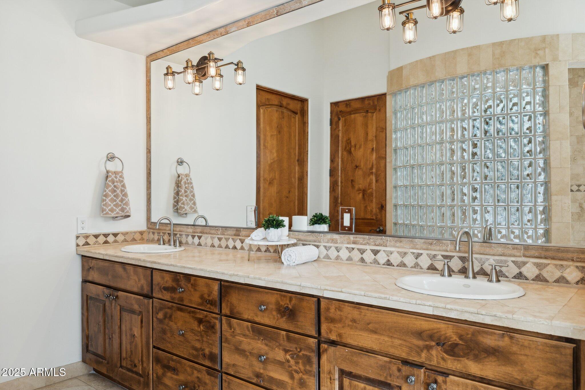 13174 East Geronimo Road Scottsdale, AZ 85259 - Photo 27 of 60 Primary bathroom
