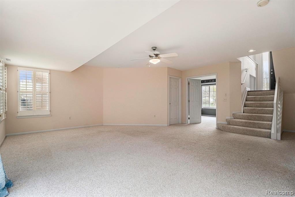 4670 Covington Court Rochester, MI 48306 - Photo 29 of 39
