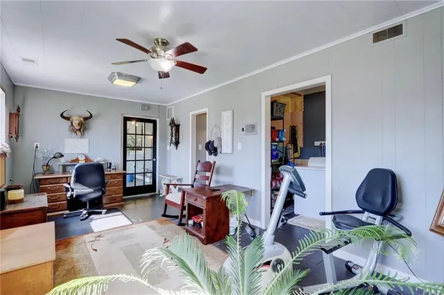 $277,500 | 215 East Walnut Street, Waverly, MO 64096