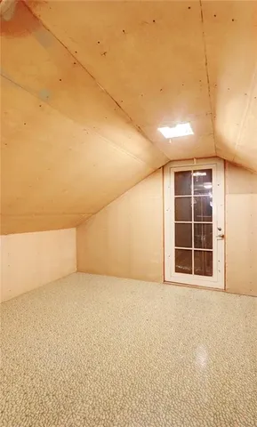 $277,500 | 215 East Walnut Street, Waverly, MO 64096