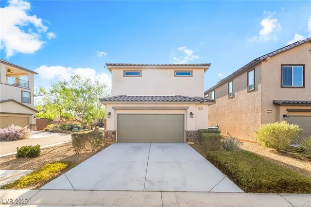 $2,100 | 2646 Marvel Astoria Street, Henderson, NV 89044