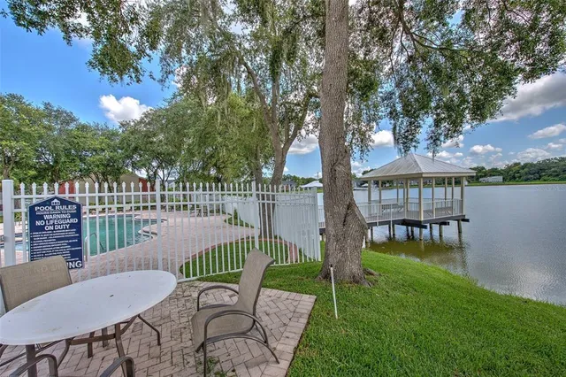 a view of a back yard of the house