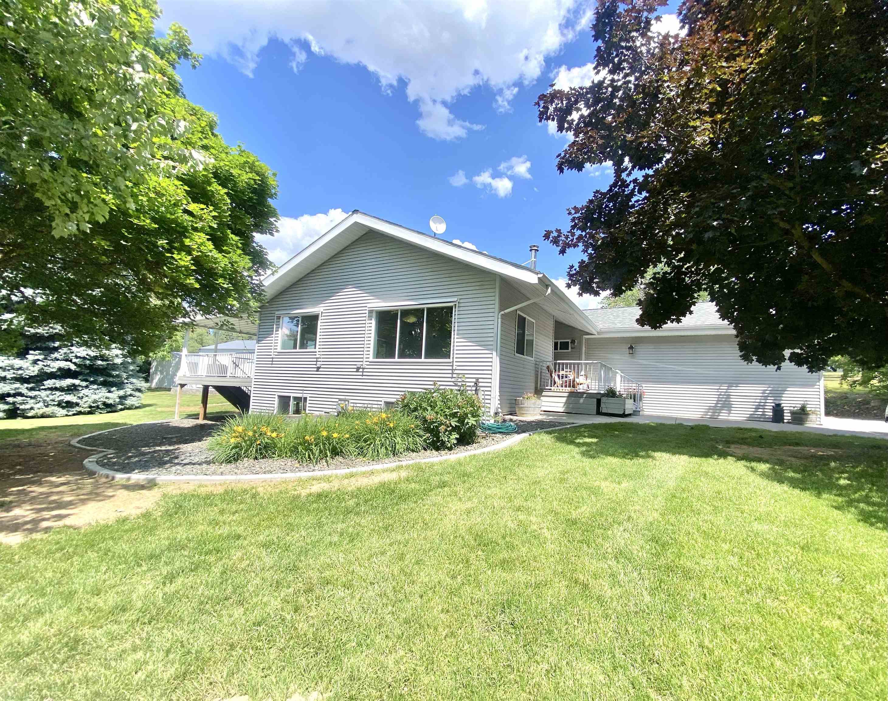 16210 North Greenbluff Road Colbert, WA 99005 - Photo 1 of 50