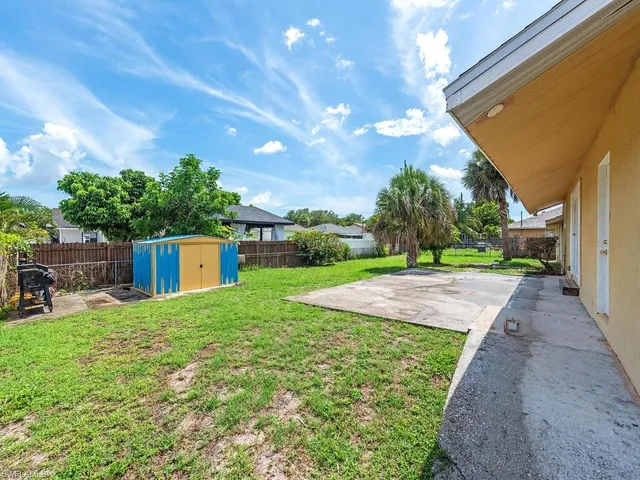 $419,999 | 11596 Pawley Avenue, Bonita Springs, FL 34135