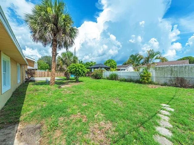 $419,999 | 11596 Pawley Avenue, Bonita Springs, FL 34135