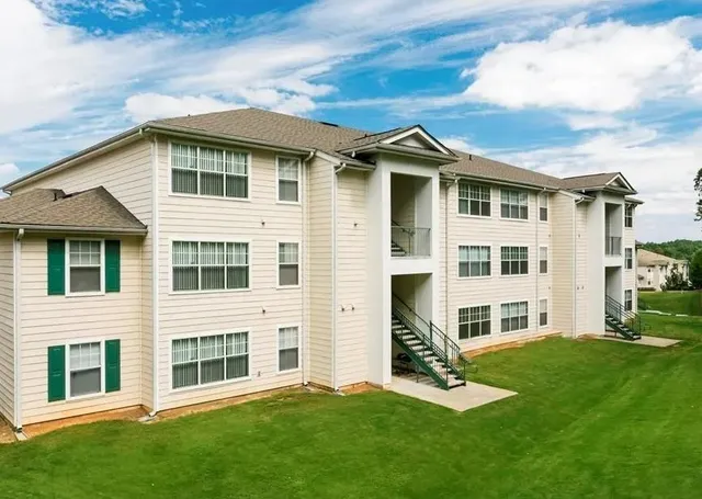 $1,188 | 91 Somerset Club Drive Southeast, Unit 223, Cartersville, GA 30121