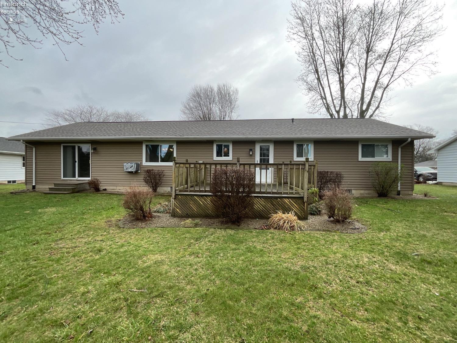 1664 Swiss Road Fremont, OH 43420 - Photo 3 of 31 Gallery Image 3