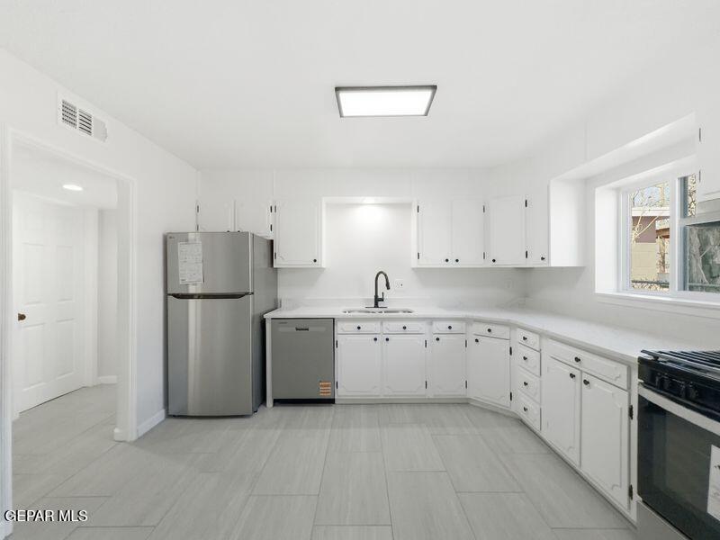 143 Courchesne Road El Paso, TX 79922 - Photo 3 of 49 image00036