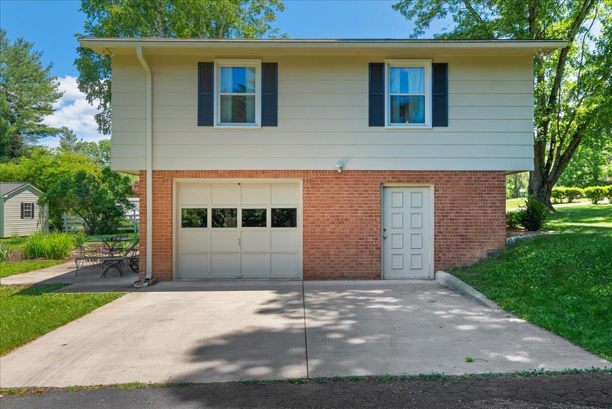 15 Link Road Lexington, VA 24450 - Photo 42 of 51 Gallery Image 42