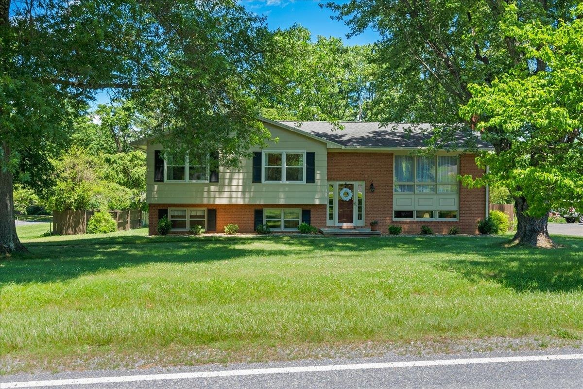 15 Link Road Lexington, VA 24450 - Photo 6 of 51 Gallery Image 6