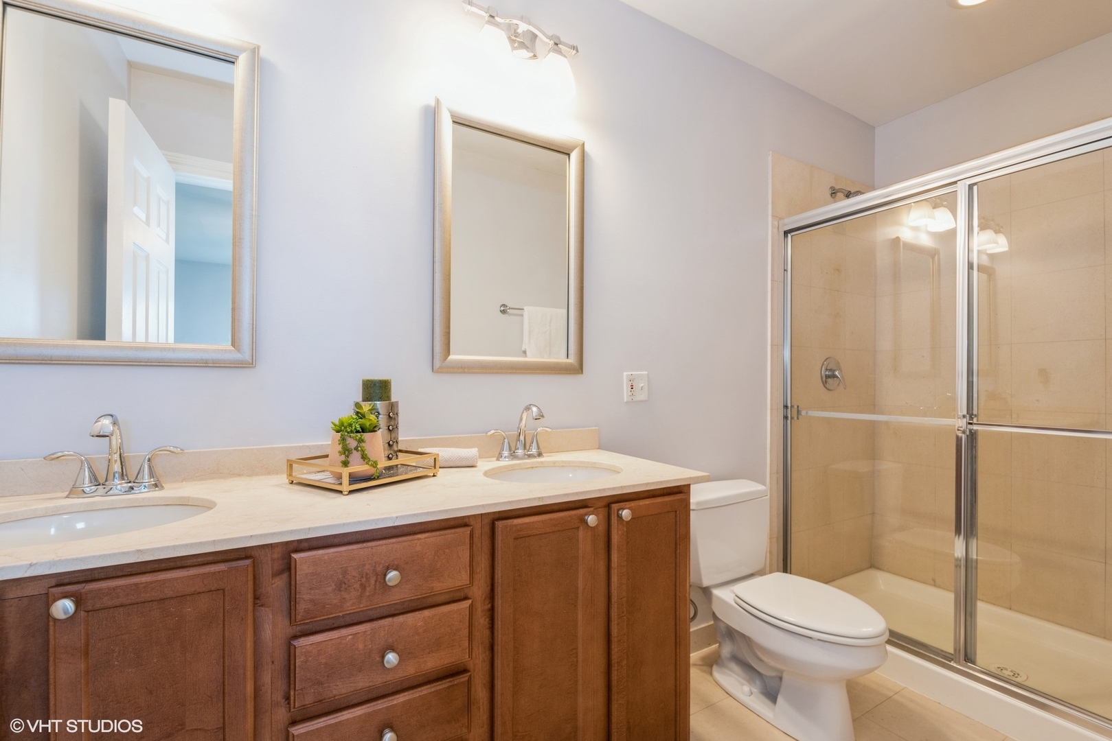 3401 North Racine Avenue, Unit 4 Chicago, IL 60657 - Photo 7 of 10