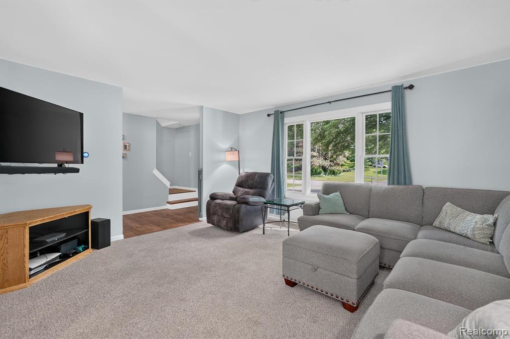 5521 Independence Colony Road Grand Blanc, MI 48439 - Photo 9 of 45