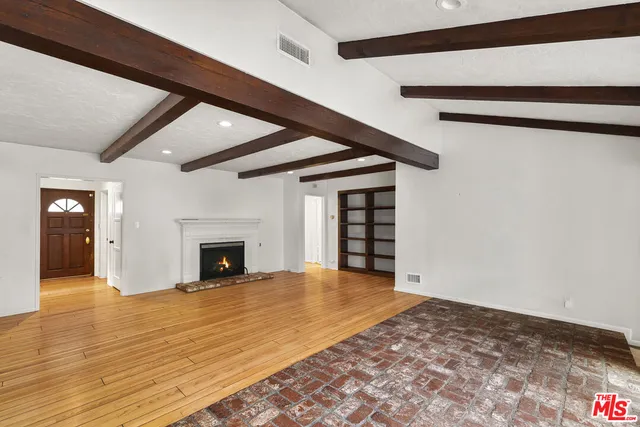 $7,250 | 4506 Nagle Avenue, Sherman Oaks, CA 91423