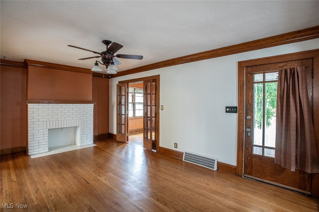 6211 Manchester Road Parma, OH 44129 - Photo 11 of 48