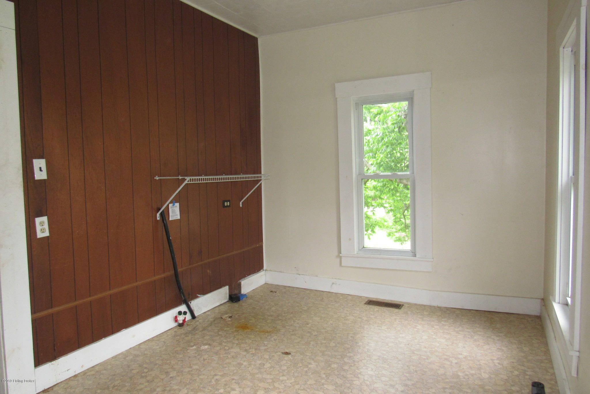 1080 Lone Star Road Upton, KY 42784 - Photo 9 of 13 laundry