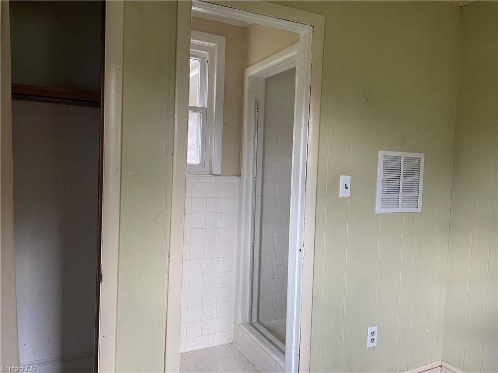 1805 Bringle Ferry Road, Unit 1805 Salisbury, NC 28146 - Photo 17 of 25 Single shower