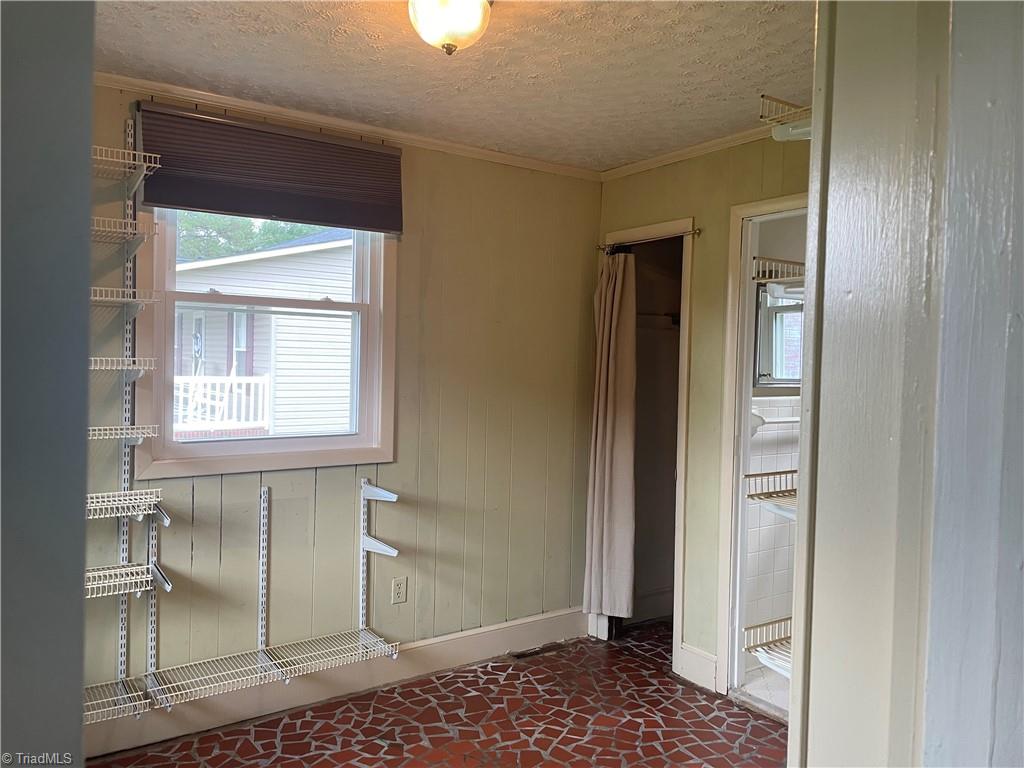 1805 Bringle Ferry Road, Unit 1805 Salisbury, NC 28146 - Photo 10 of 25 Pantry