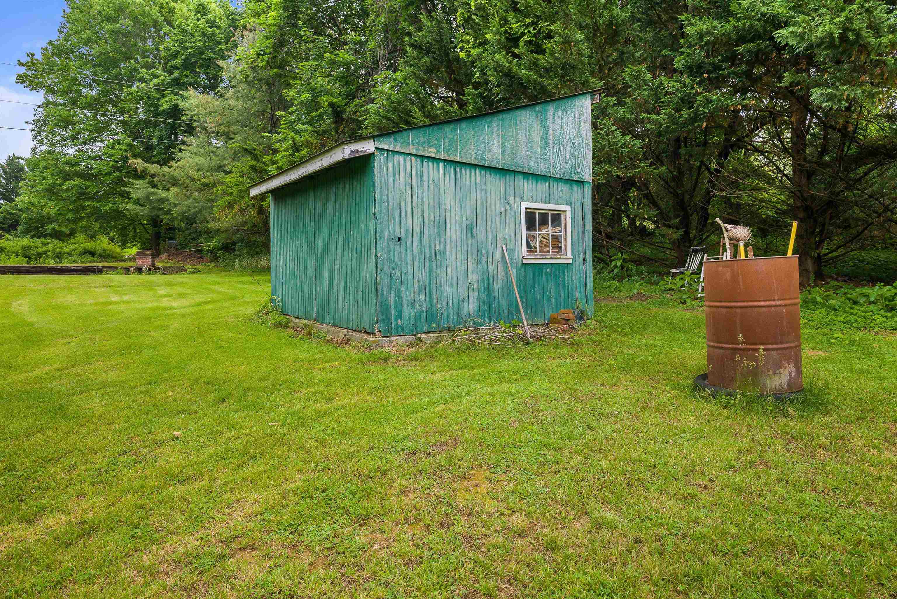 2156 Lyndhurst Road Waynesboro, VA 22980 - Photo 29 of 35 a view of backyard of house with green space