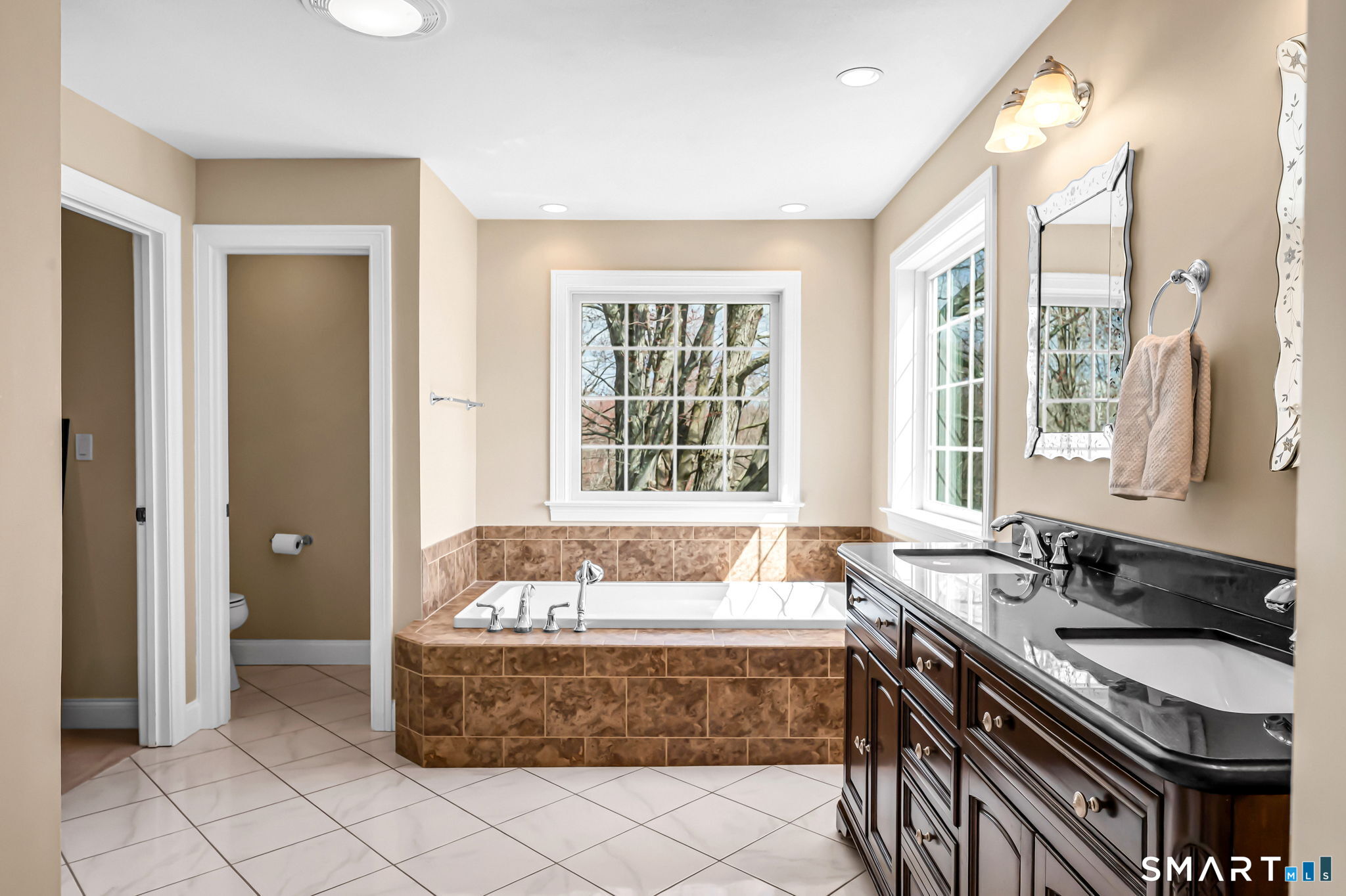 977 Sheldon Street Suffield, CT 06093 - Photo 27 of 44