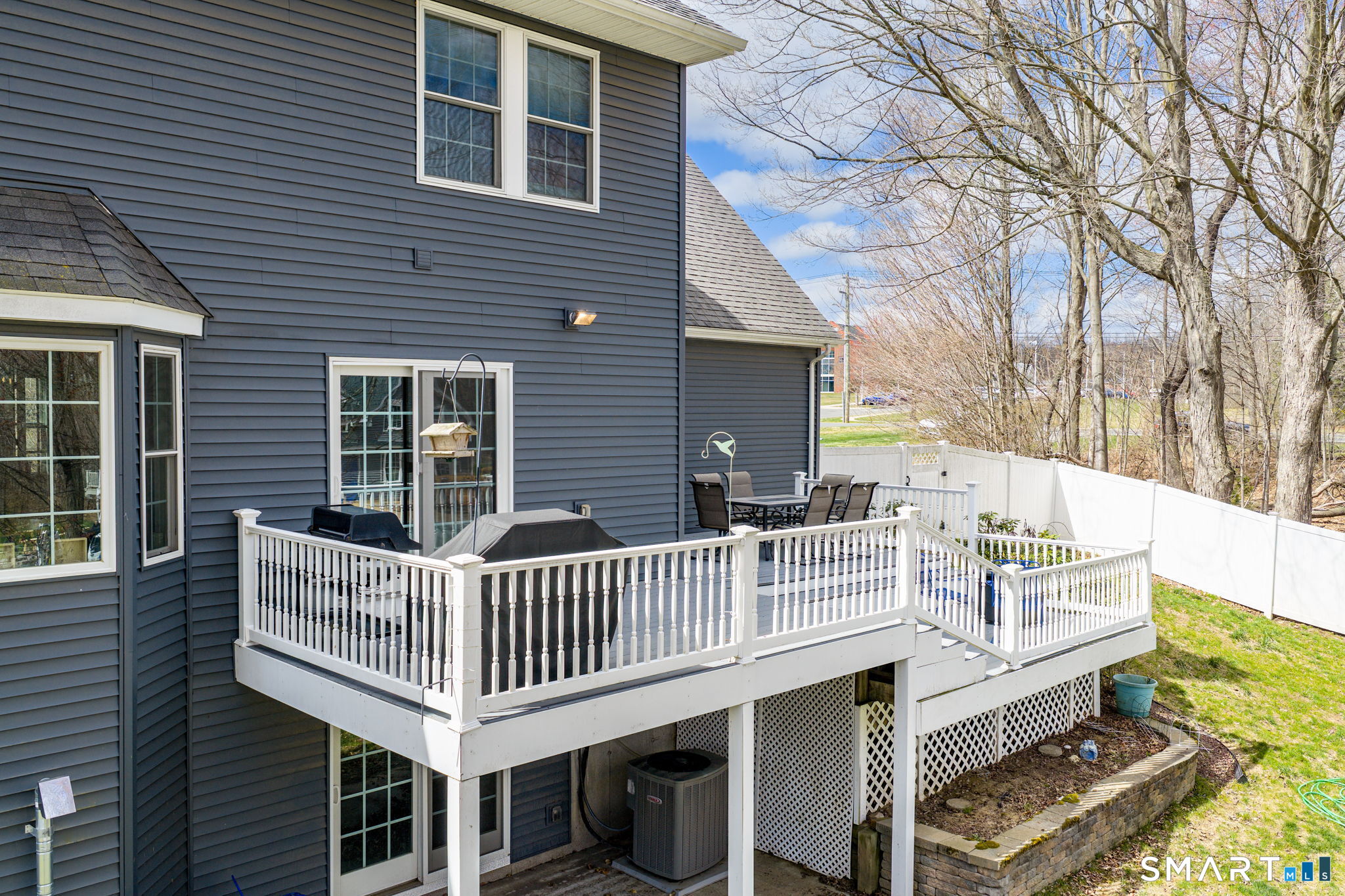 977 Sheldon Street Suffield, CT 06093 - Photo 3 of 44