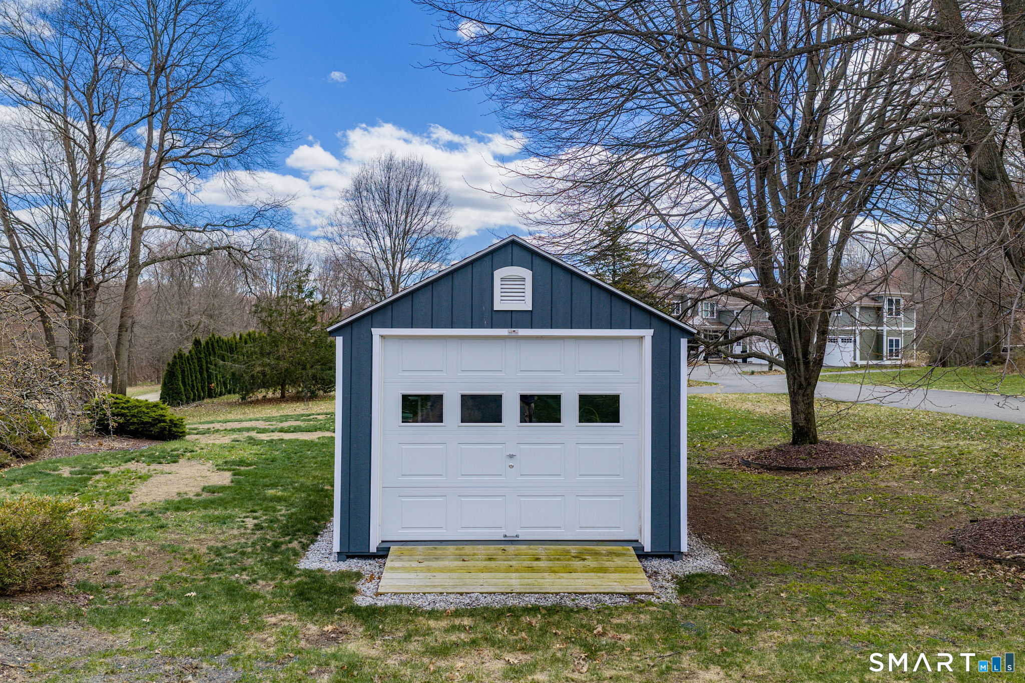 977 Sheldon Street Suffield, CT 06093 - Photo 40 of 44