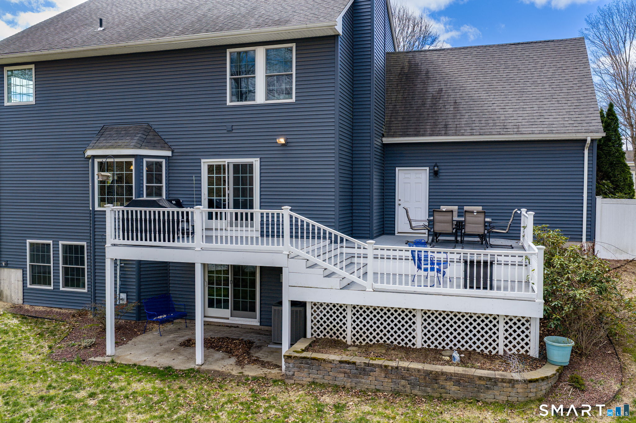 977 Sheldon Street Suffield, CT 06093 - Photo 4 of 44