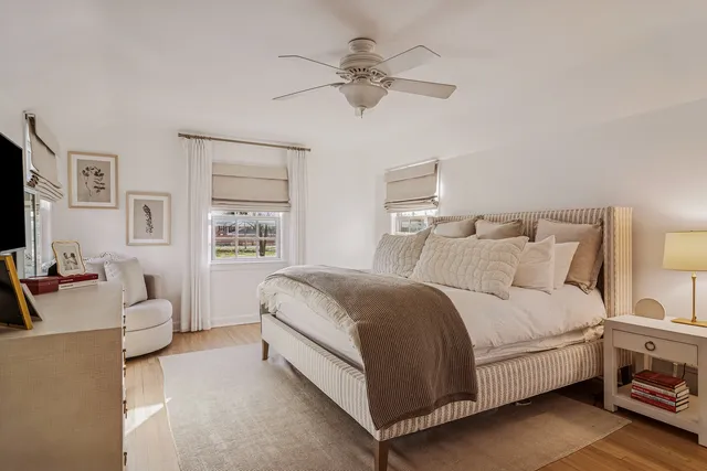 $885,000 | 240 Elm Road, Barrington, IL 60010