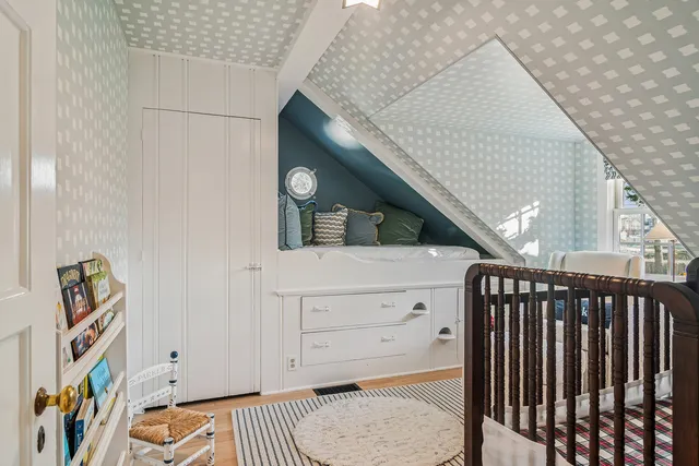 $885,000 | 240 Elm Road, Barrington, IL 60010