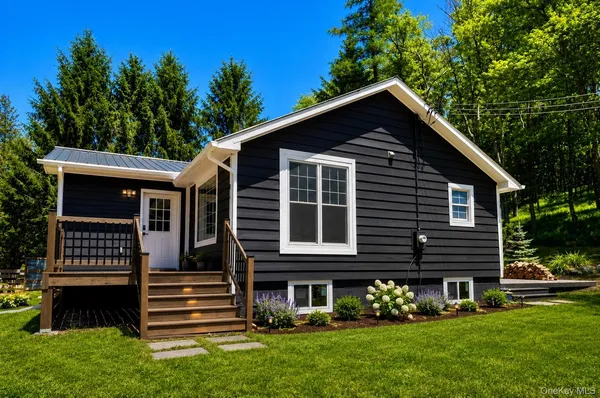 $329,000 | 36 Old Rte 17, Livingston Manor, NY 12758