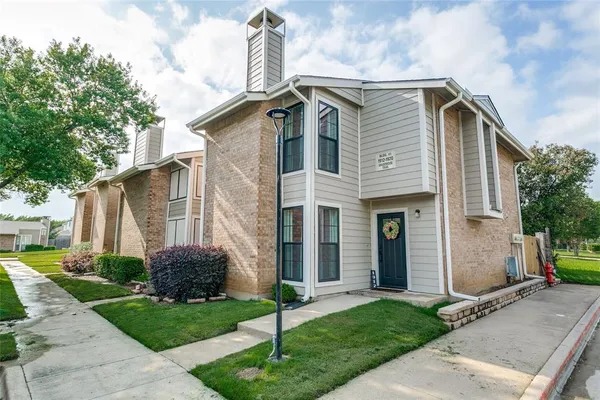 $294,900 | 1912 Shadowood Trail, Colleyville, TX 76034