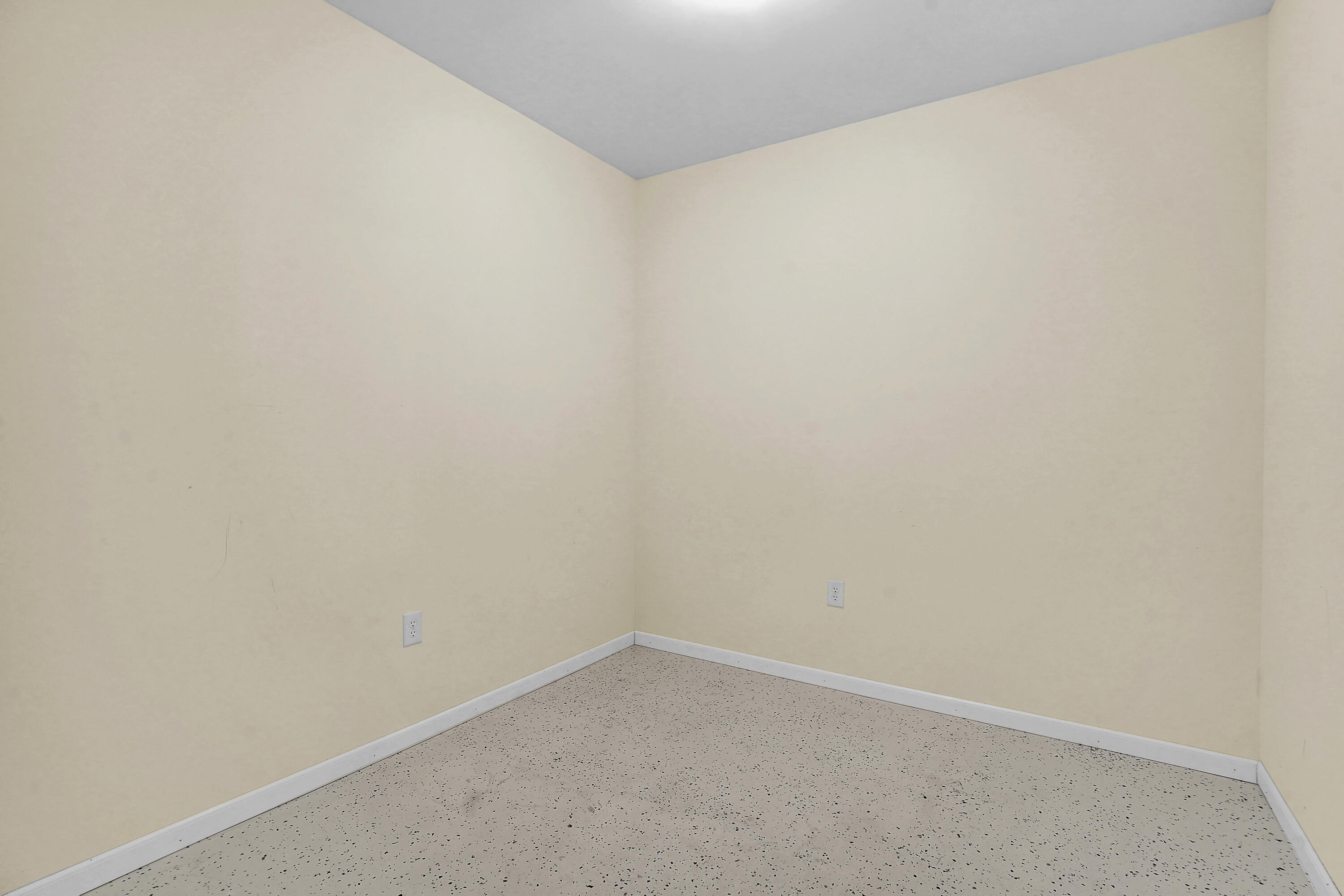 7607 Peebles Lane Roanoke, VA 24018 - Photo 39 of 57 DSC00989