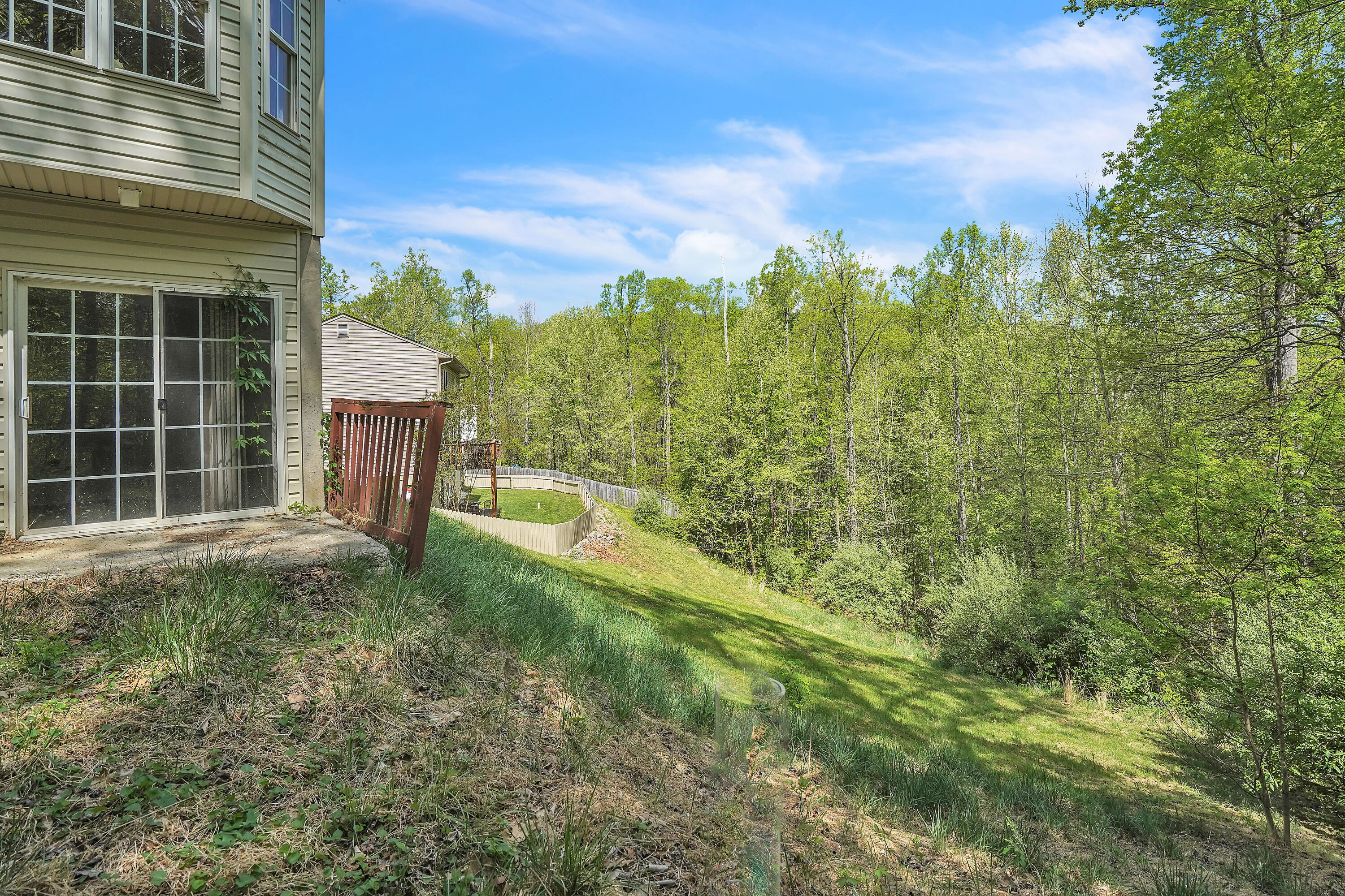 7607 Peebles Lane Roanoke, VA 24018 - Photo 51 of 57 a view of a yard in front of a house