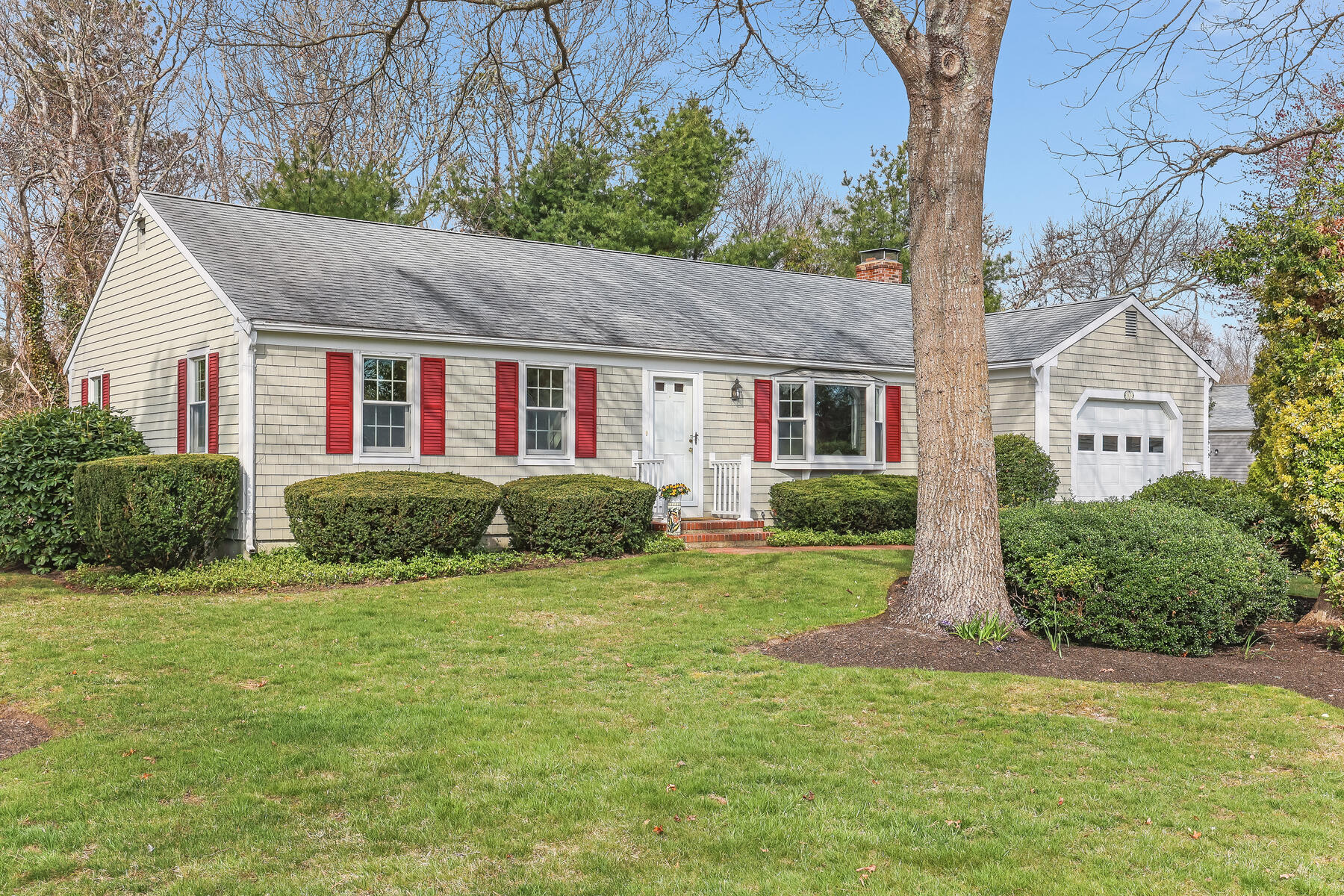 17 Eben Smith Road Centerville, MA 02632 - Photo 1 of 30 a house view with a garden space