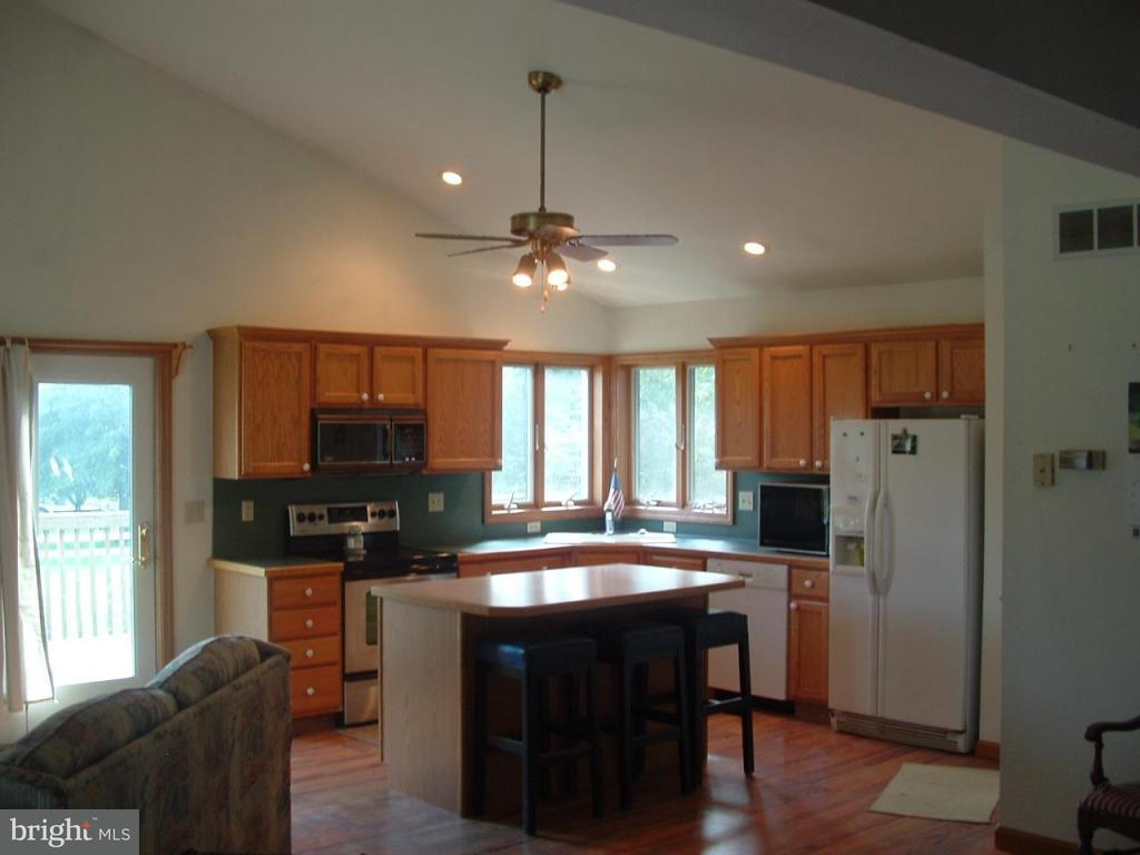 5337 Bossler Road Elizabethtown, PA 17022 - Photo 6 of 12 Gallery Image 6