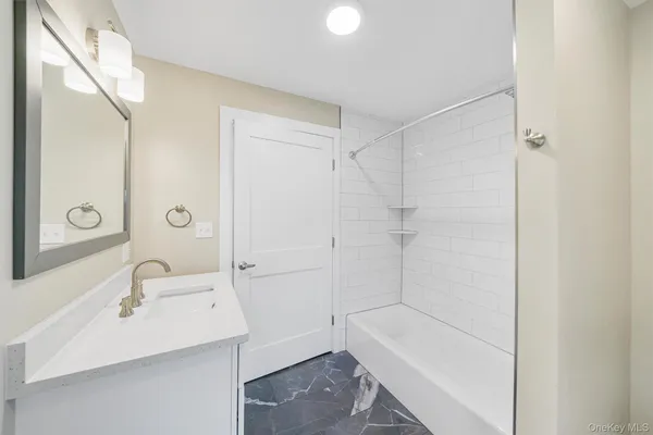 $2,000 | 20 Walker Street, Unit 4, Goshen, NY 10924