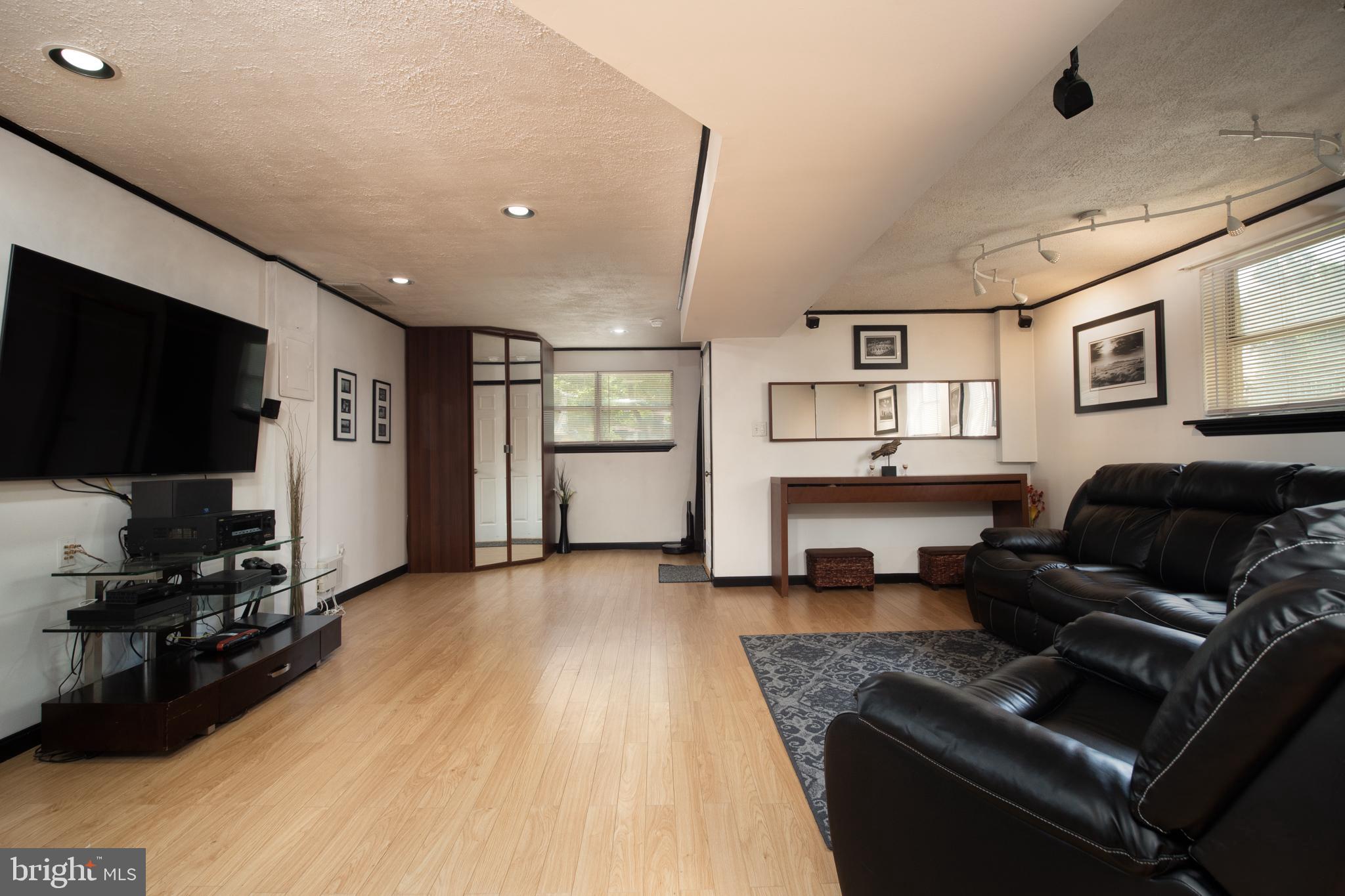 542 Elizabeth Lane Glen Burnie, MD 21061 - Photo 16 of 21