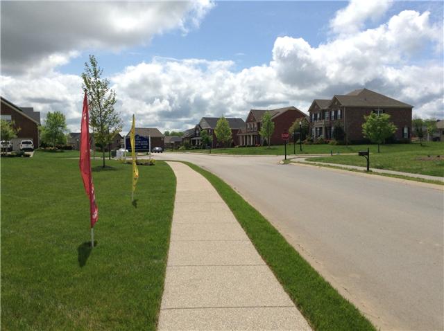4010 Pendleton Drive Spring Hill, TN 37174 - Photo 7 of 10 Such an inviting streetscape!