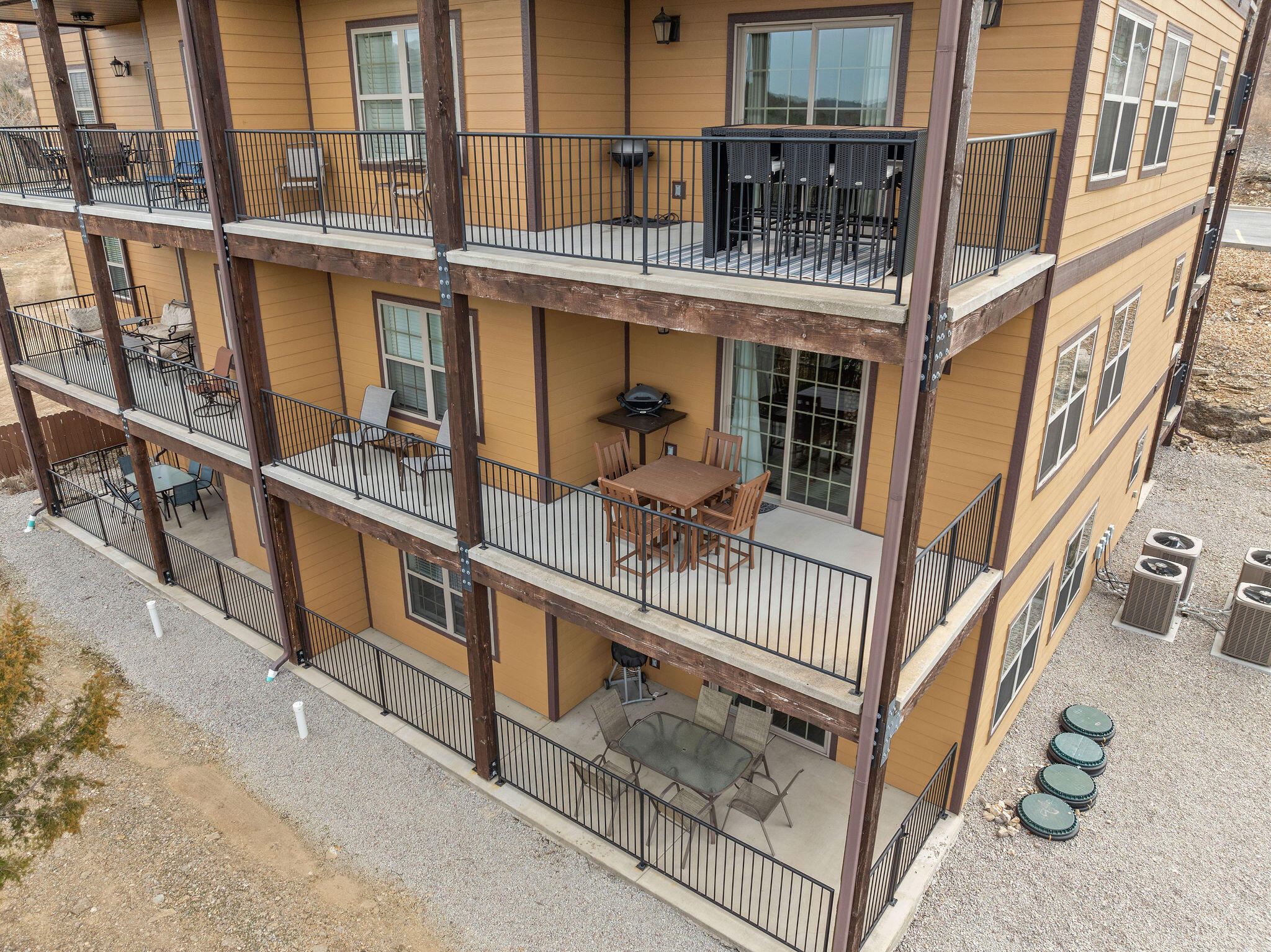 51 Eagles Ridge Lane, Unit 5 Branson, MO 65616 - Photo 29 of 42 Patio