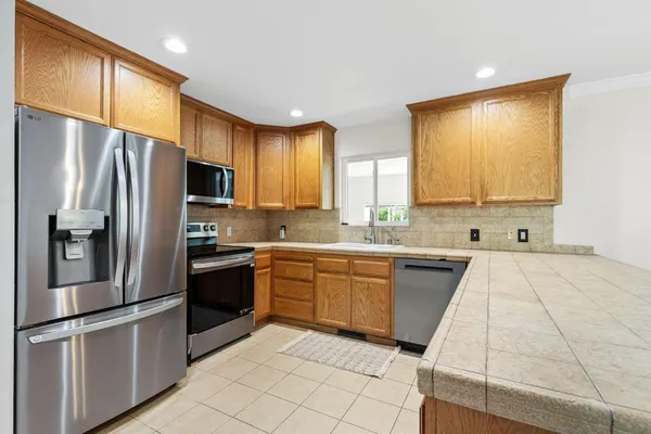 $1,149,990 | 7301 Ridgeview Lane, Penryn, CA 95663