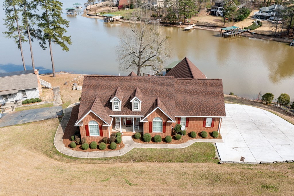 210 Dove Road Greenwood, SC 29649 - Photo 2 of 44