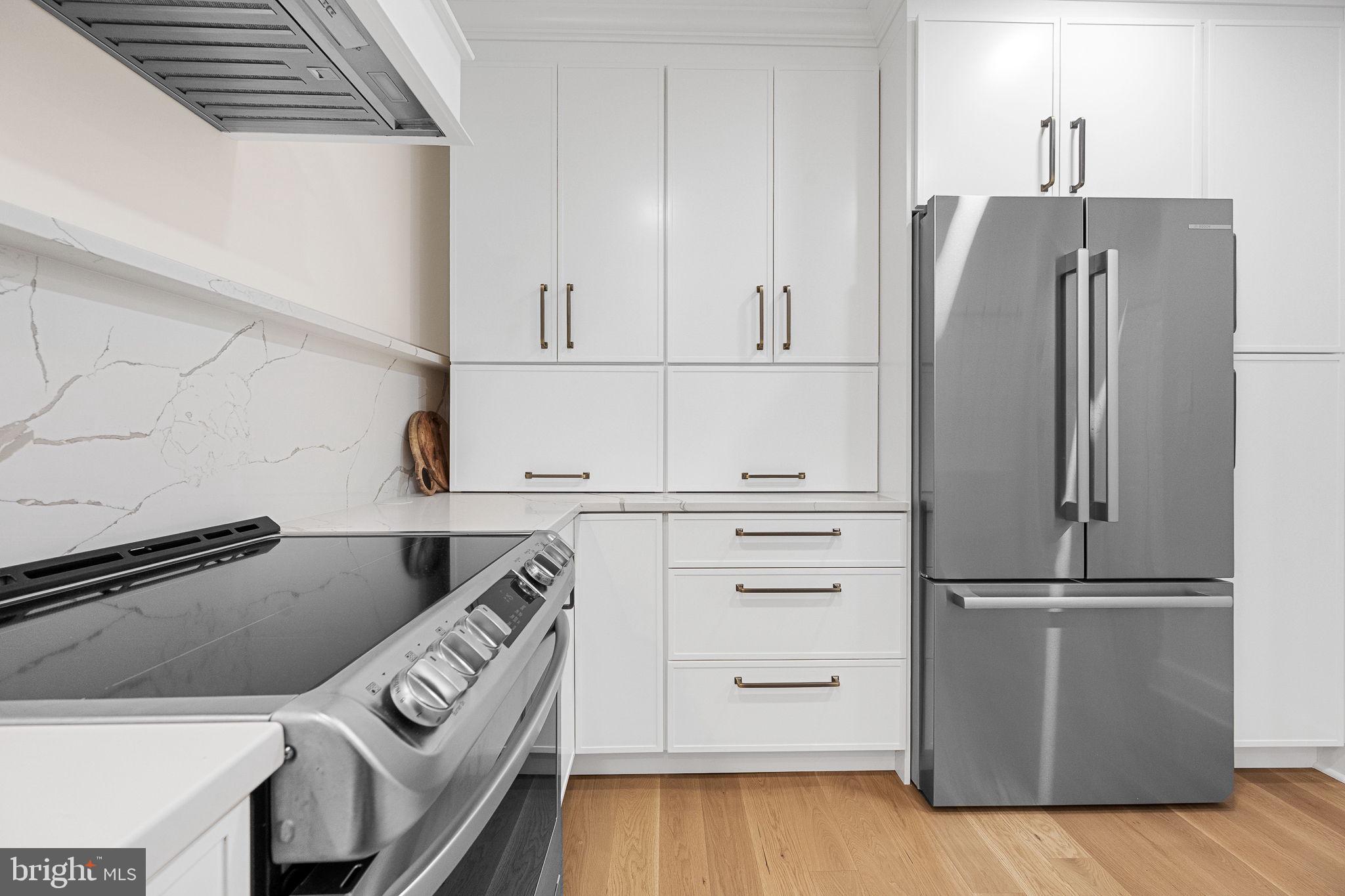 3287 Sutton Place Northwest, Unit D Washington, DC 20016 - Photo 20 of 52 Custom Cabinetry