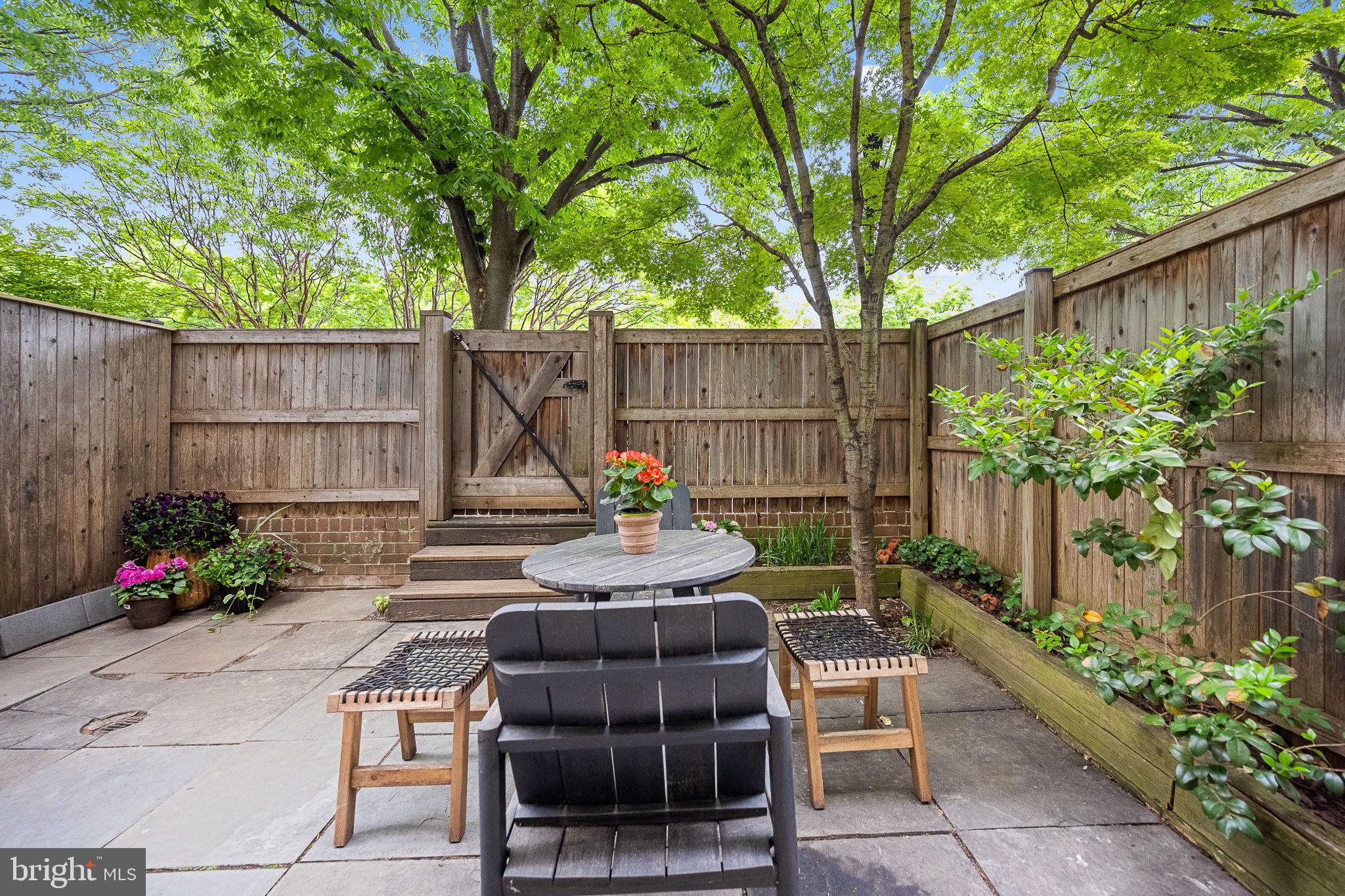 3287 Sutton Place Northwest, Unit D Washington, DC 20016 - Photo 38 of 52 Quiet Oasis